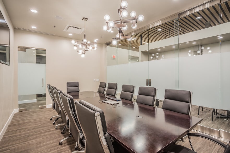 More Photos Of 1324 N Farrell Ct, Gilbert Warehouse For Sale