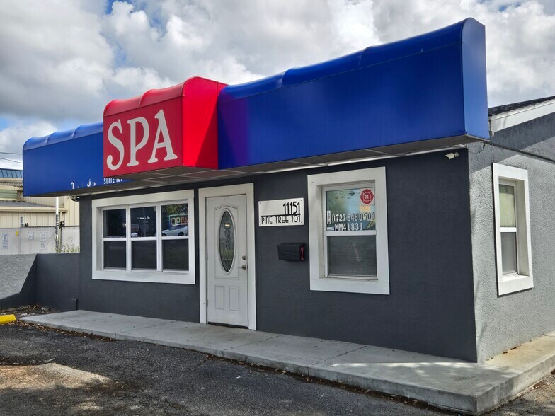 More Photos Of 11151 66th St N, Largo Office For Lease