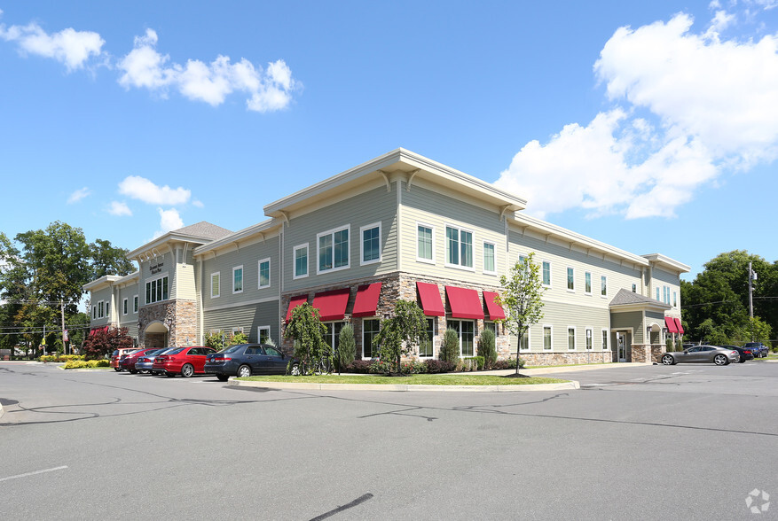 Primary Photo Of 250 Delaware Ave, Delmar Medical For Lease