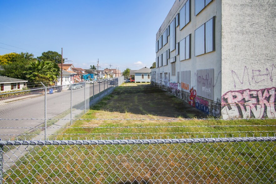 More Photos Of 1301 Clouet St, New Orleans Schools For Sale
