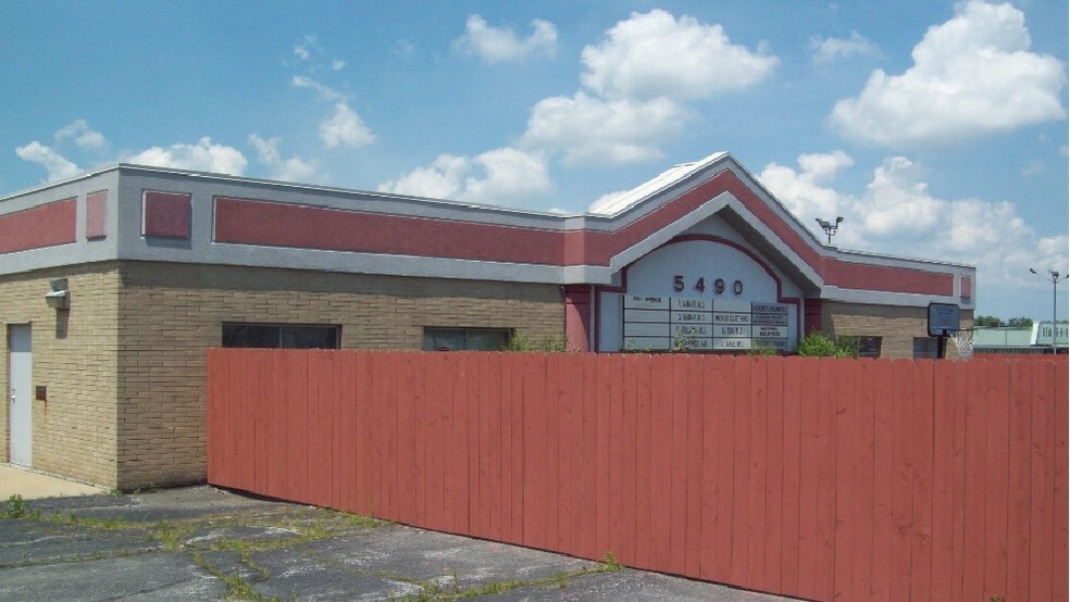 More Photos Of 5490 Broadway Ave, Merrillville Medical For Sale