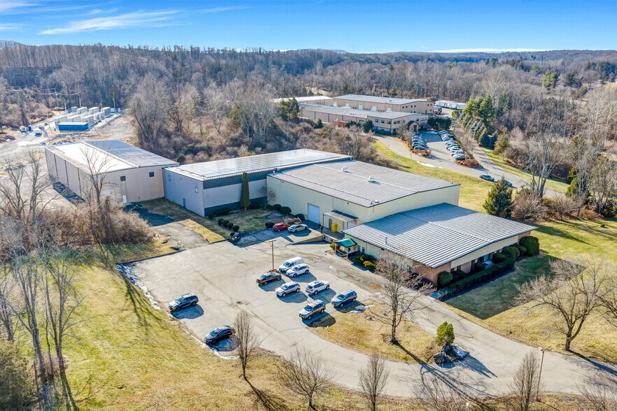 More Photos Of 248 Brighton Rd, Andover Warehouse For Sale