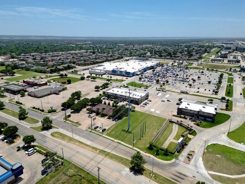 More Photos Of 1200 W Pioneer Pky, Grand Prairie Land For Sale