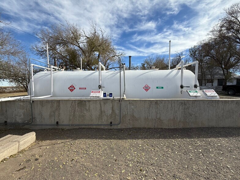 More Photos Of 781 Broadway ave, Des Moines General Retail For Sale