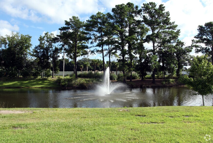 More Photos Of 100 Riverview Dr, Savannah Office For Lease