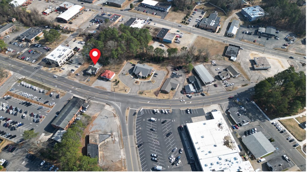 More Photos Of 611 Carthage St, Sanford Medical For Lease