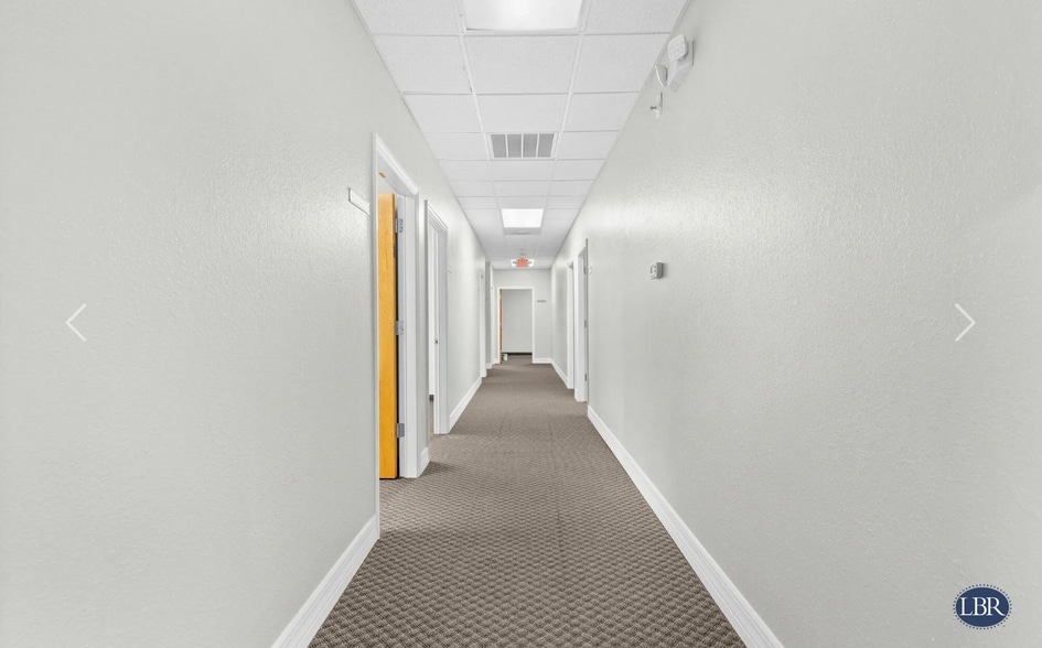 More Photos Of 6855 Tico Rd, Titusville Office For Lease