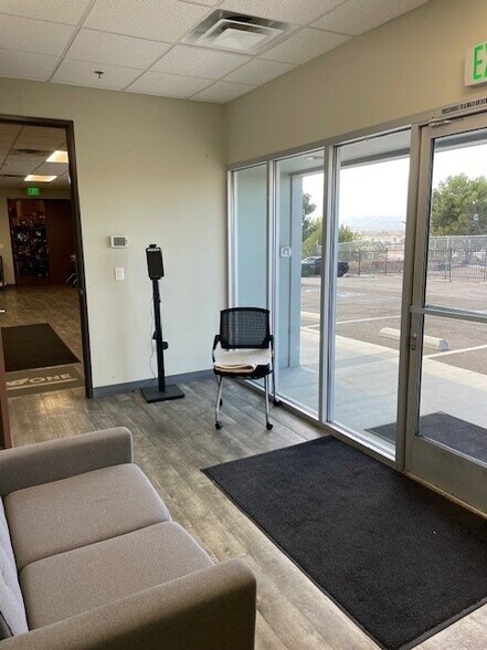 More Photos Of 2082 E Gladwick St, Compton Industrial For Lease