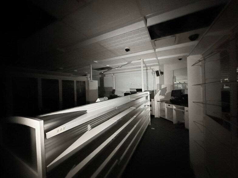 More Photos Of 350 Niagara St, Buffalo Drugstore For Lease