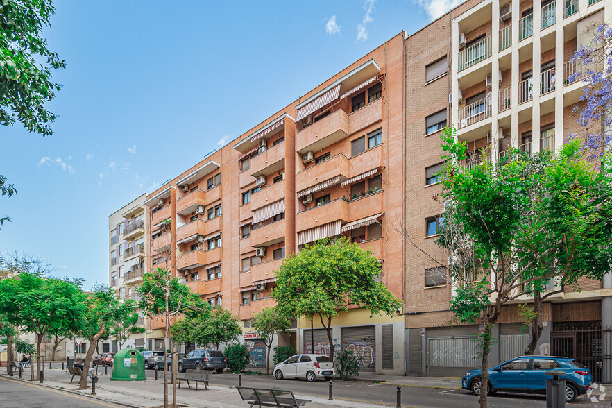 Primary Photo Of 12 Carrer Pintor Rafael Solbes, València Apartments For Sale