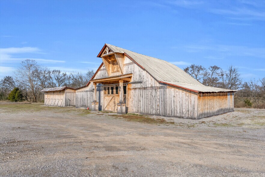 More Photos Of 6853 Lascassas Pike, Lascassas Industrial For Sale