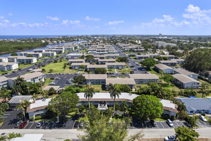 More Photos Of 640 SE 2nd Ave, Boynton Beach Apartments For Sale