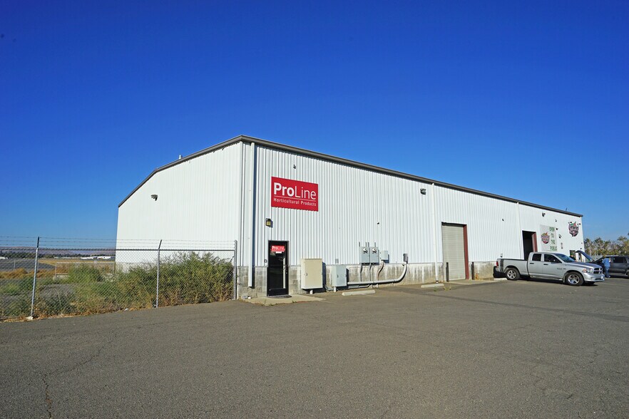 Primary Photo Of 2001 Ahtanum Rd, Yakima Warehouse For Lease