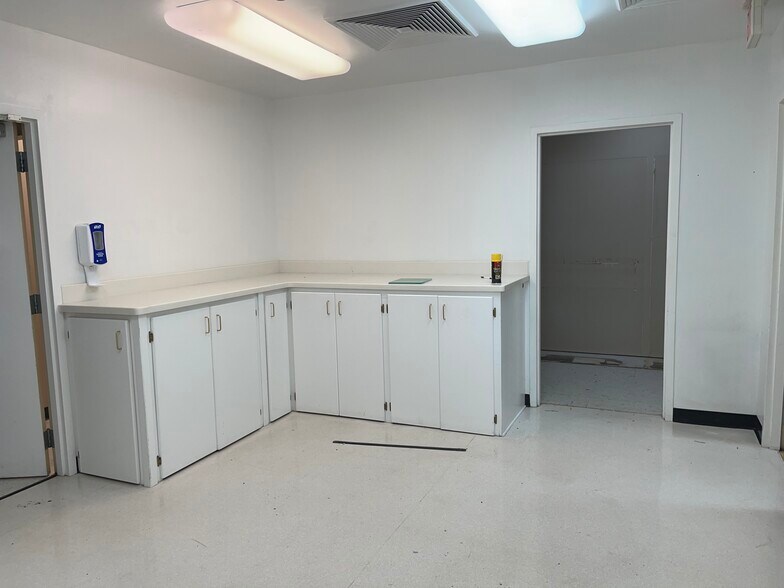 More Photos Of 4300 Grand Ave, Fort Smith Medical For Lease