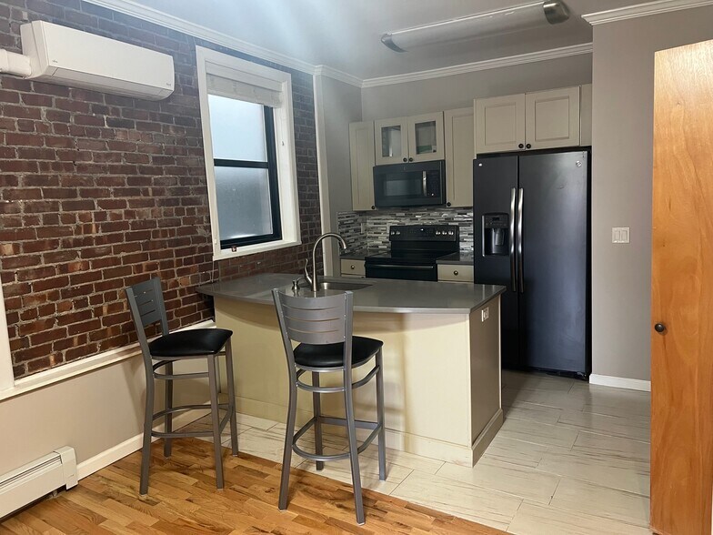 More Photos Of 153 Bank St, New London Apartments For Sale