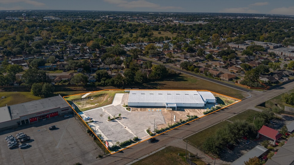 More Photos Of 2606 Cherry Brook Ln, Pasadena Warehouse For Sale