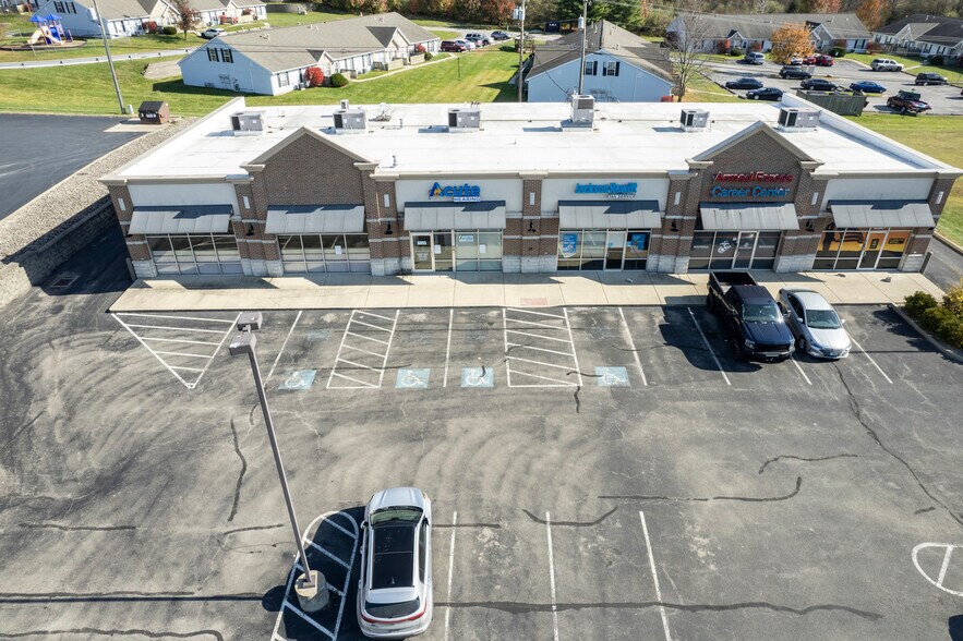 More Photos Of 120 Roberts Ln, Hillsboro Freestanding For Lease