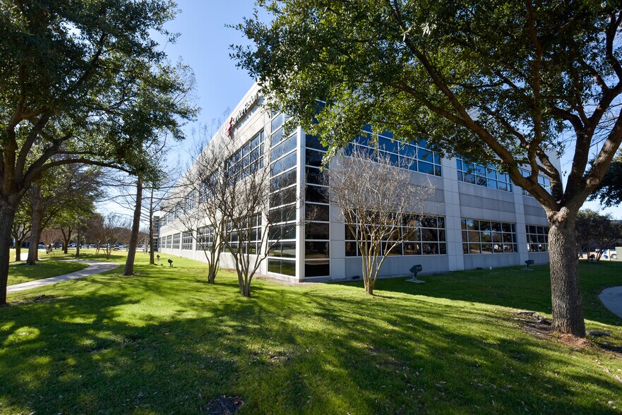 More Photos Of 8605 Freeport Pky, Irving Office For Lease