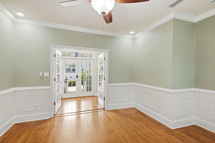More Photos Of 537 E Park Ave, Tallahassee Office For Sale