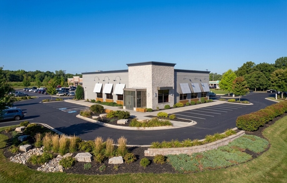 More Photos Of 9729 Belleville Rd, Belleville Restaurant For Lease