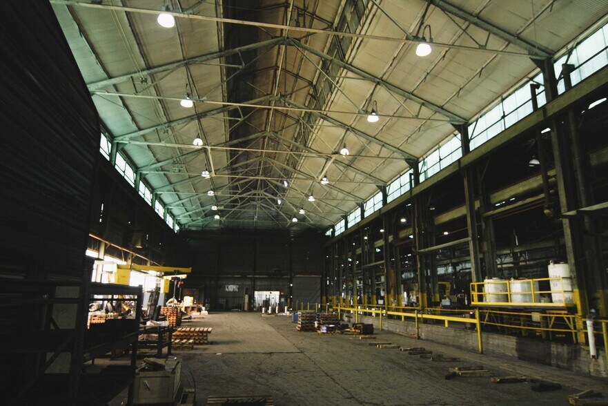 More Photos Of 75 Nichol Ave, McKees Rocks Manufacturing For Sale