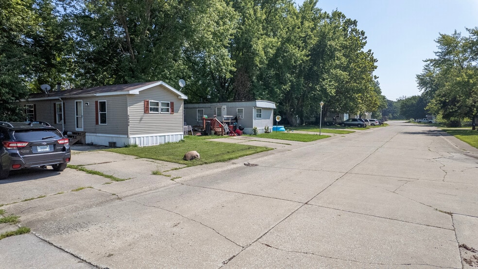 More Photos Of 5822 Natalie Dr, Remington Manufactured Housing Mobile Home Park For Sale