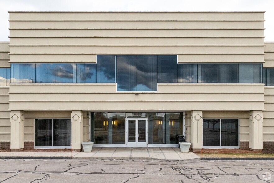 More Photos Of 9 Industrial Rd, Milford Office For Lease