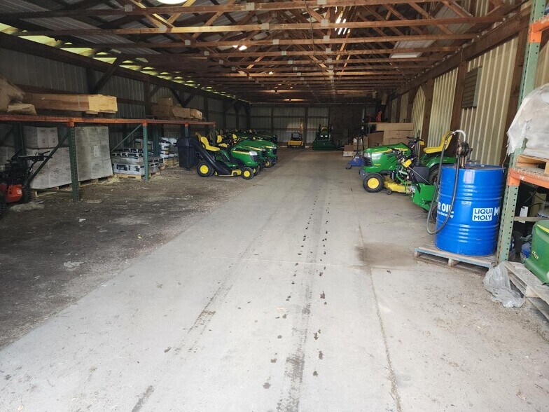 More Photos Of 11204 Royalton Rd, North Royalton Showroom For Lease