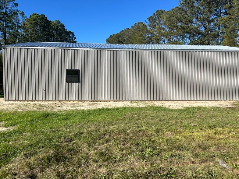 More Photos Of 441 Wildlife Rd, Lexington Flex For Lease