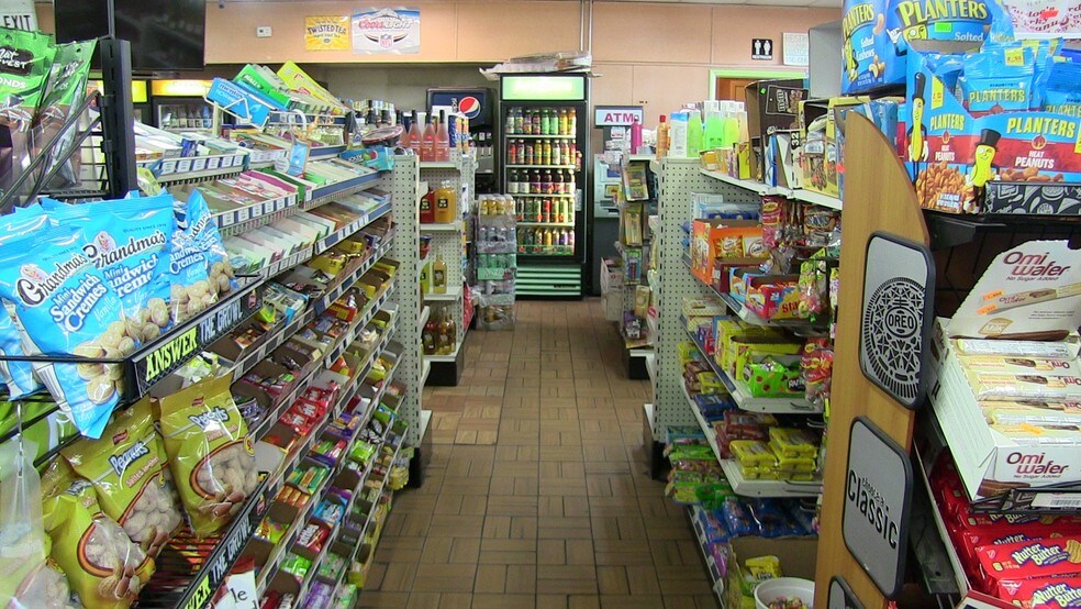 More Photos Of 6201 Edgewater Dr, Orlando Convenience Store For Sale