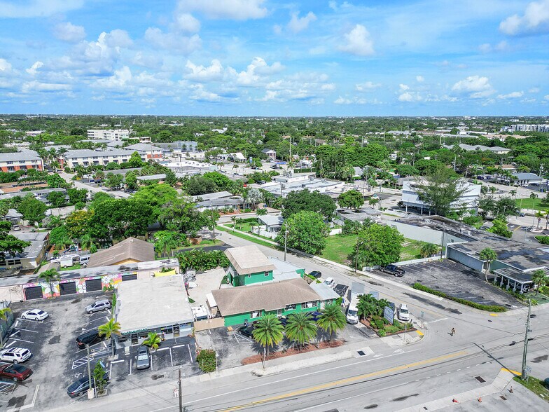 More Photos Of 2435 N Dixie Hwy, Wilton Manors Apartments For Sale