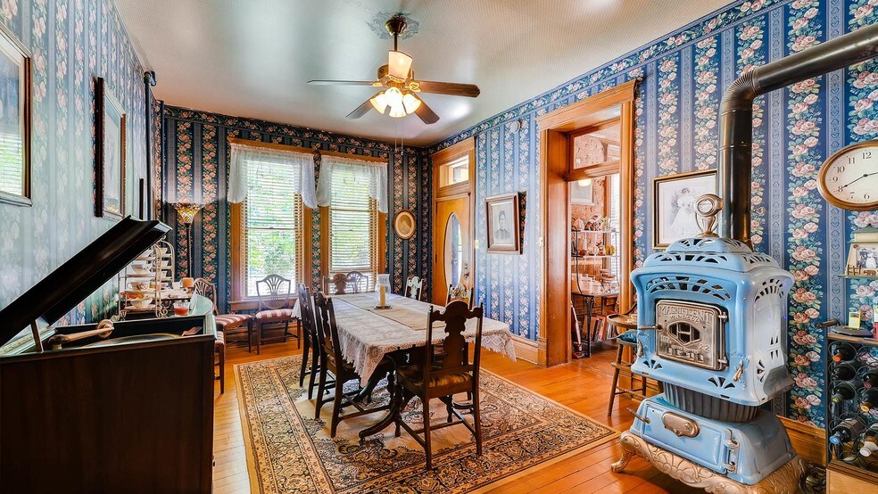 More Photos Of 1305 W 3rd St, Florence Hotel For Sale