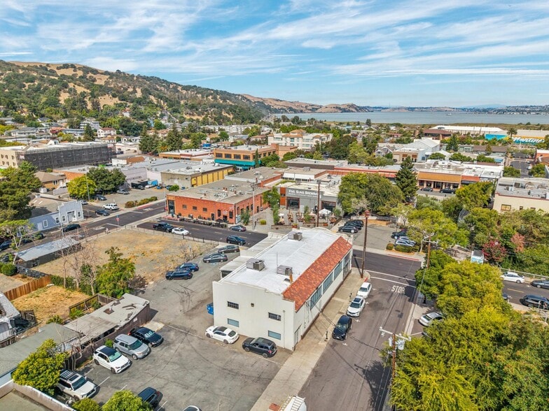 More Photos Of 636 Ward St, Martinez Theater Concert Hall For Sale