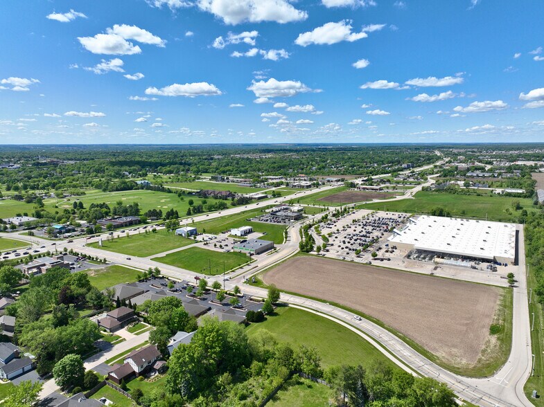 More Photos Of 7025 Rote Rd, Rockford Office For Lease