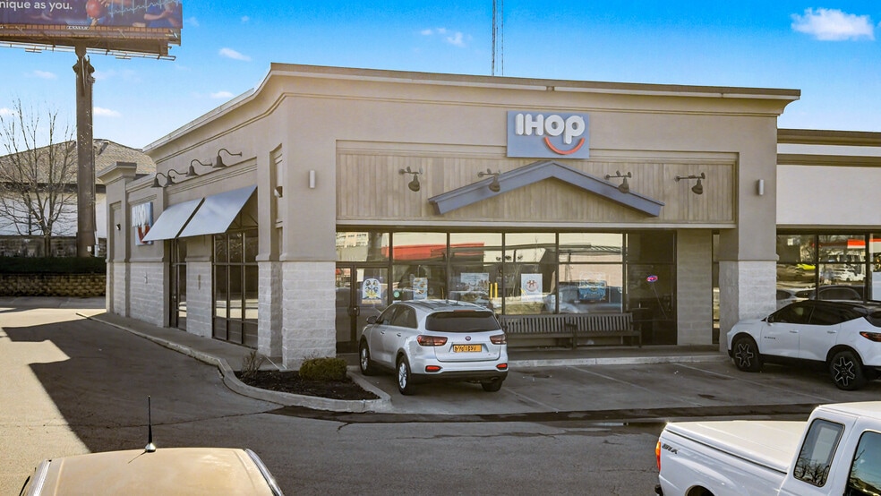 More Photos Of 2307-2375 Nicholasville Rd, Lexington Unknown For Lease