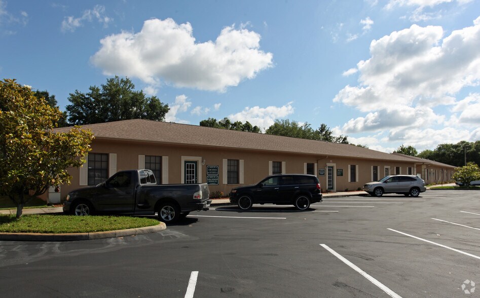 More Photos Of 8905 Regents Park Dr, Tampa Coworking Space