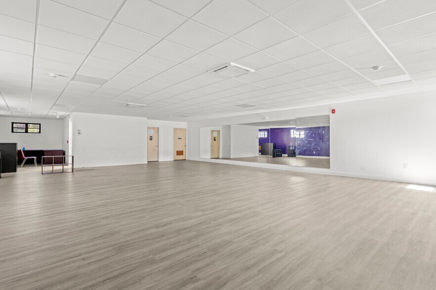 More Photos Of 1016 Park Ave, Cranston Loft Creative Space For Sale