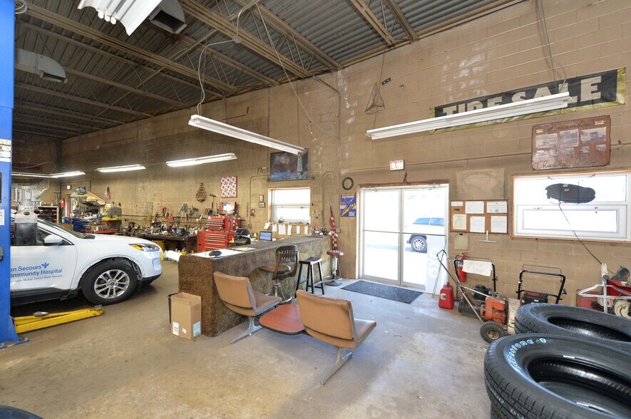 More Photos Of 20 Franklin Tpke, Mahwah Industrial For Lease