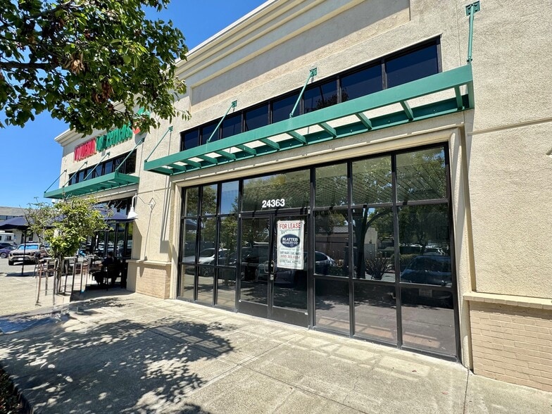 More Photos Of 24363 Southland Dr, Hayward Restaurant For Lease