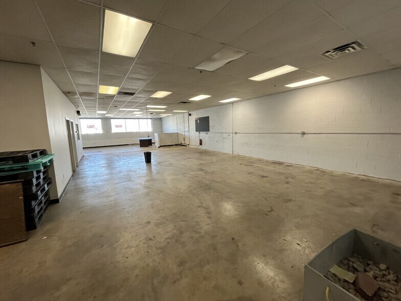 More Photos Of 4911-4939 Genesee St, Cheektowaga Unknown For Lease