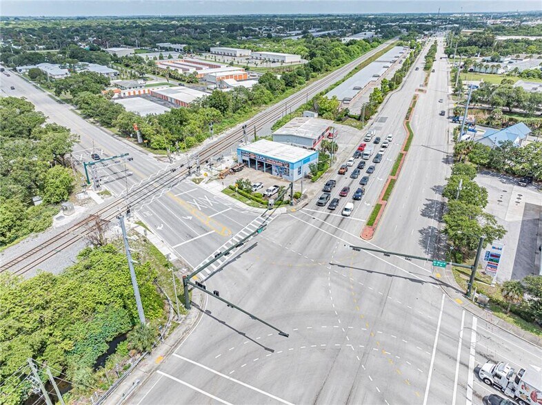 More Photos Of 415 US Highway 1, Vero Beach Freestanding For Sale