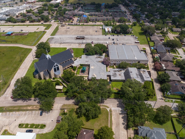 Primary Photo Of 16000 Rippling Water Dr, Houston Religious Facility For Sale