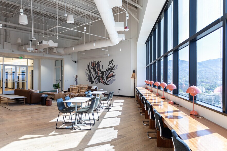 More Photos Of 250 E 200 S, Salt Lake City Coworking Space