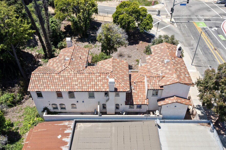 More Photos Of 42 E Thompson Blvd, Ventura Apartments For Sale