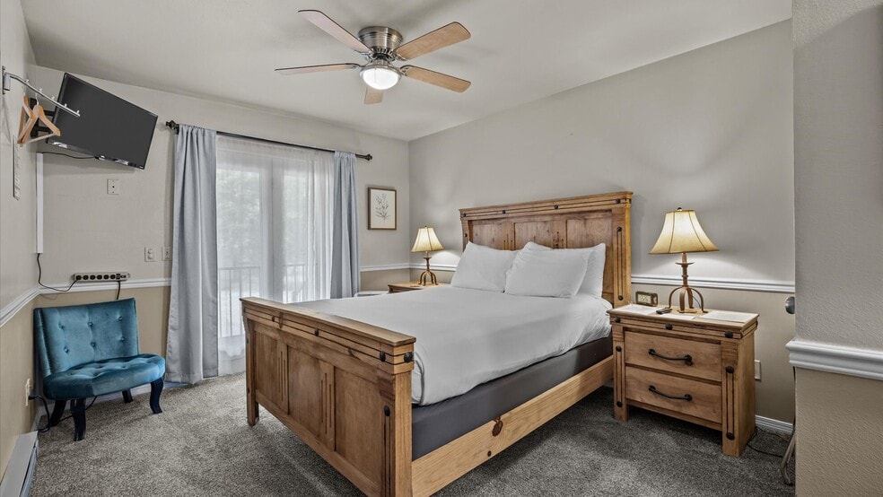 More Photos Of 118 6TH Ave, Ouray Hotel For Sale