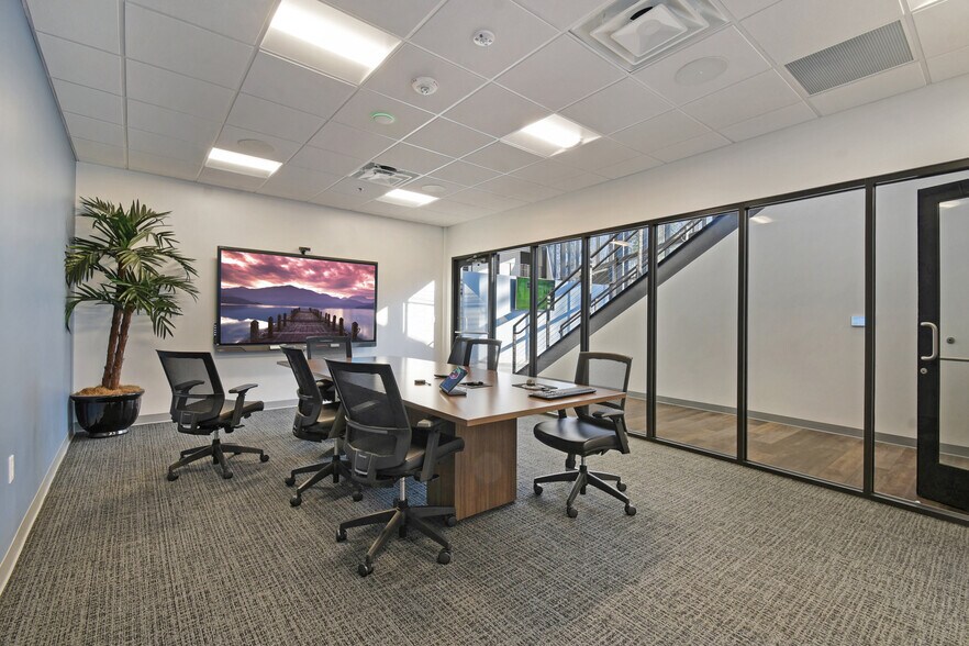 More Photos Of 10393 Fortune Pky, Jacksonville Office For Sale