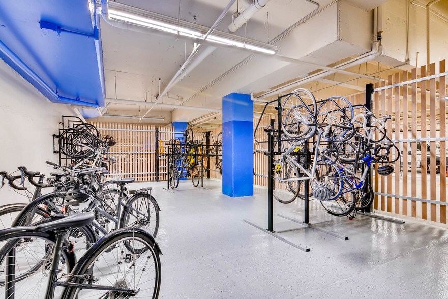 More Photos Of 1 SW Columbia St, Portland Office For Sale