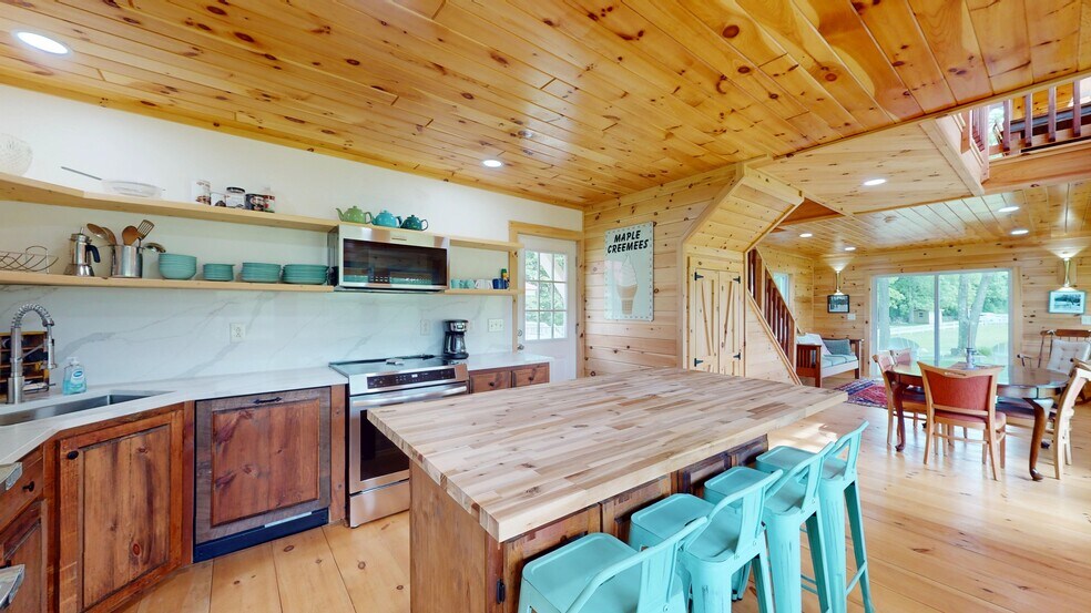 More Photos Of 284 Edgemont Rd, Moriah Hospitality For Sale