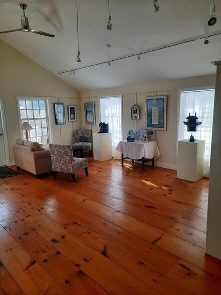 More Photos Of 254 King St, Boscawen Storefront Retail Office For Sale