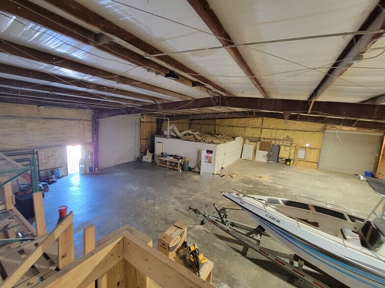 More Photos Of 6266 Janes Ln, Naples Manufacturing For Lease